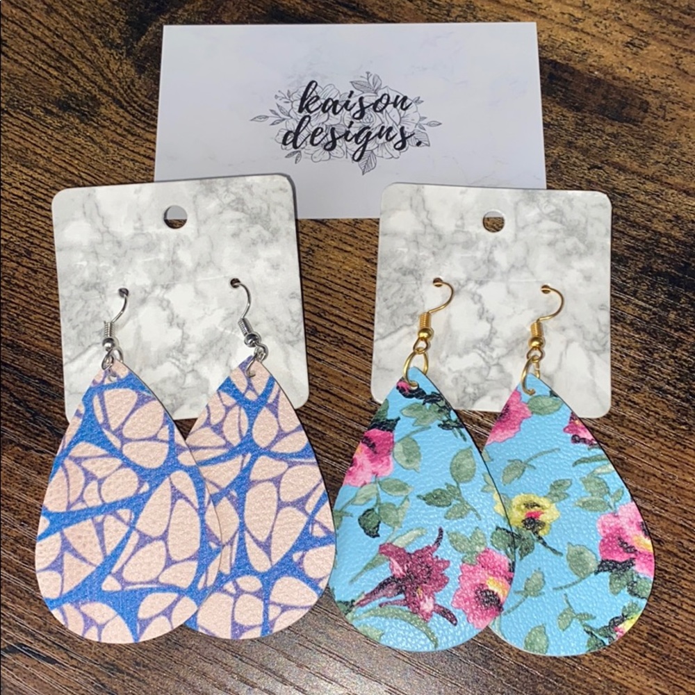 Tear drop style earrings set!